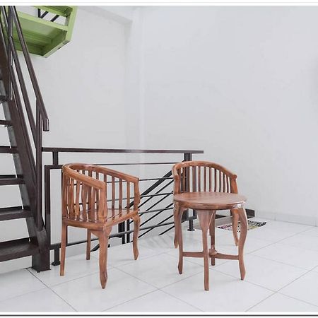 מלון ג'קרטה Reddoorz Near Kota Tua 2 מראה חיצוני תמונה