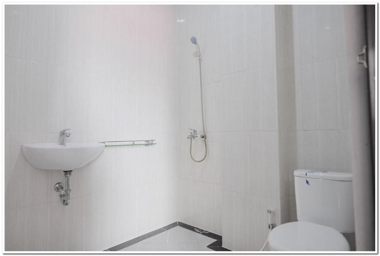 מלון ג'קרטה Reddoorz Near Kota Tua 2 מראה חיצוני תמונה